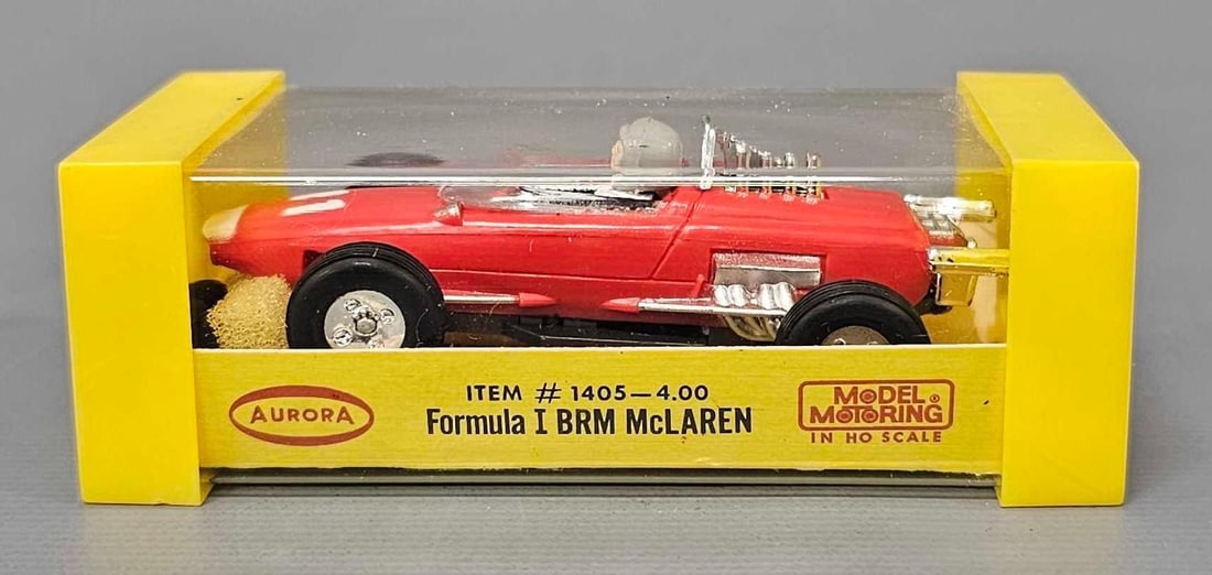 Aurora Thunderjet red  BRM McLaren Indy Formula 1 slot car in sleeve 1405 (1 of 10)