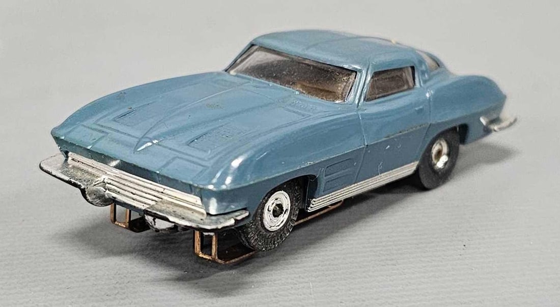 Very rare Aurora Thunderjet slate blue Corvette Stingray slot car 1356 (1 of 7)