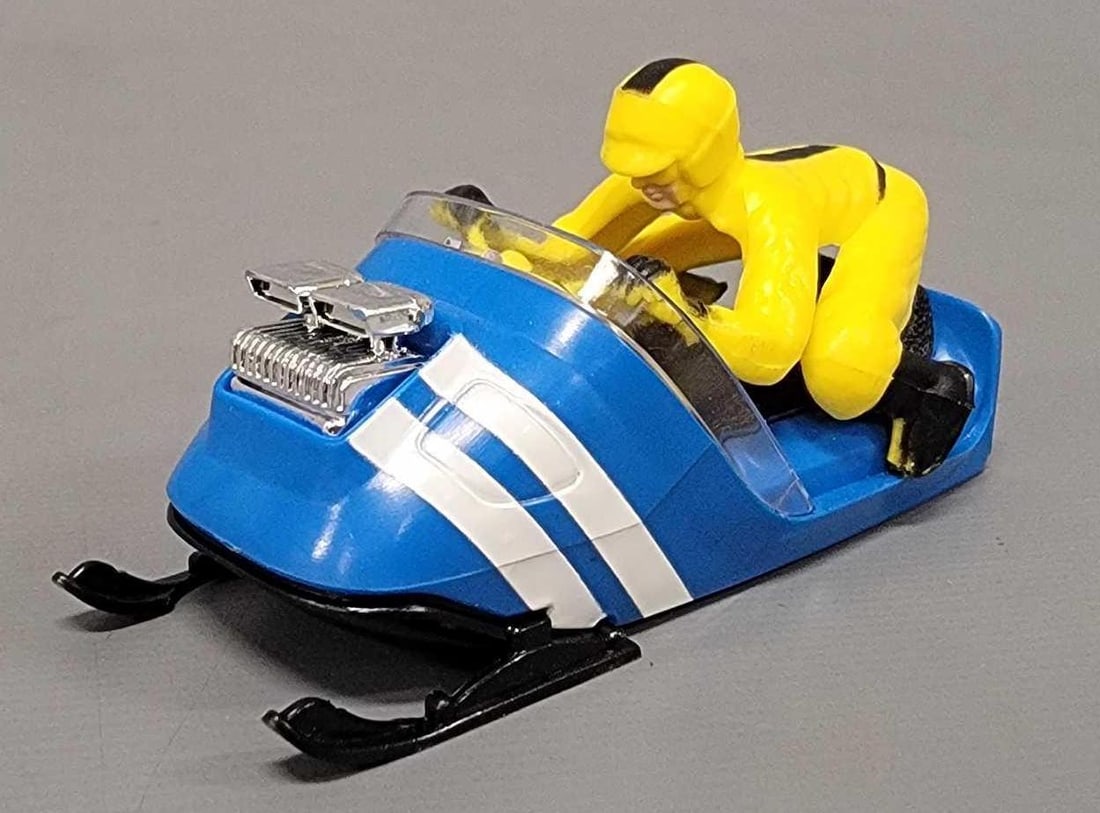 Aurora AFX yellow Volkswagen Thing slot car in cube (1 of 9)