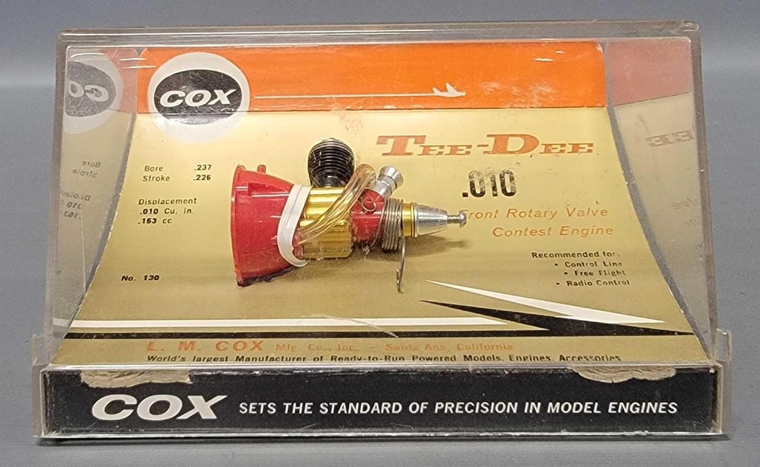 Mint Cox Tee Dee .010 front rotary valve contest gas engine in original box 130: Mint Cox Tee Dee .010 front rotary valve contest gas engine in original box, stock number 130. Appears unopened and untouched in an excellent plastic case as seen in the photos.