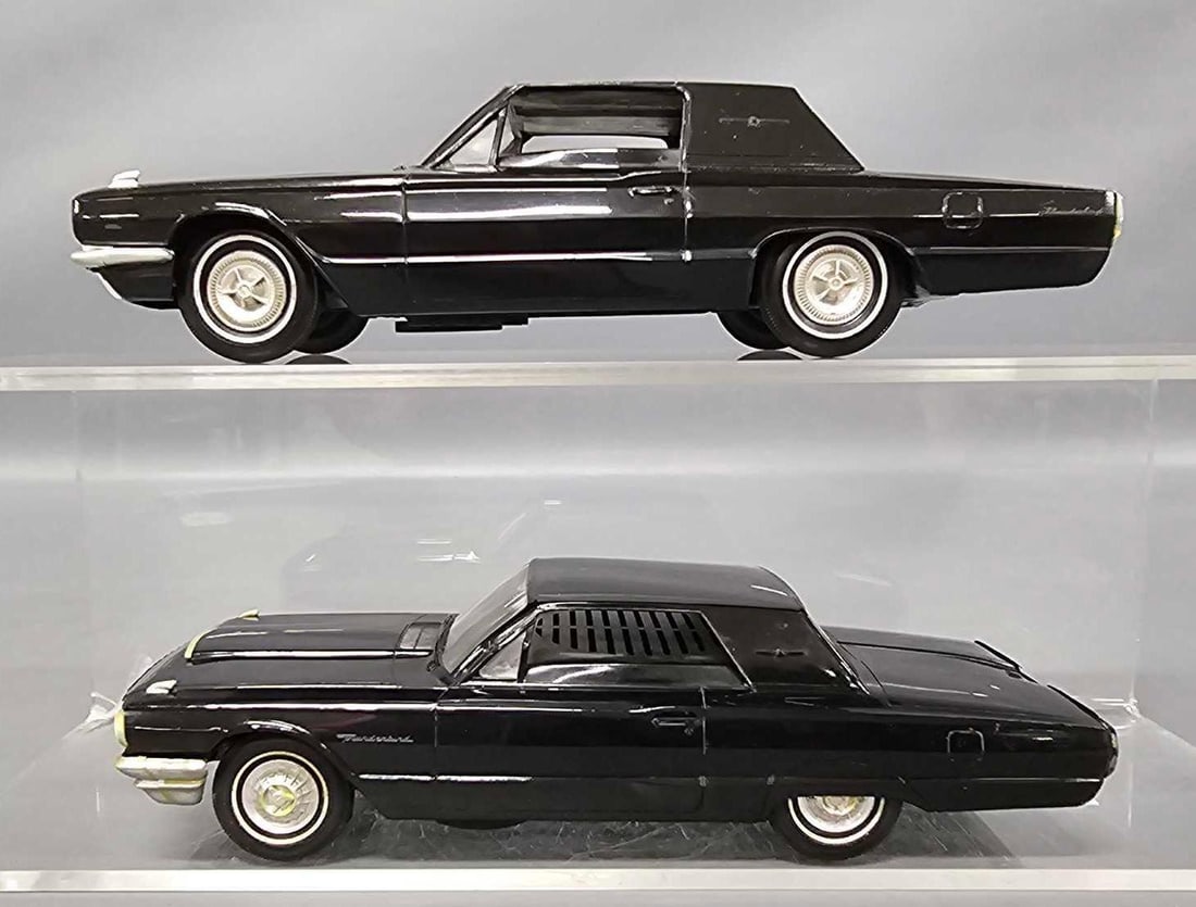 1964 and 1966 Ford Thunderbird promo car Philco radios (1 of 6)