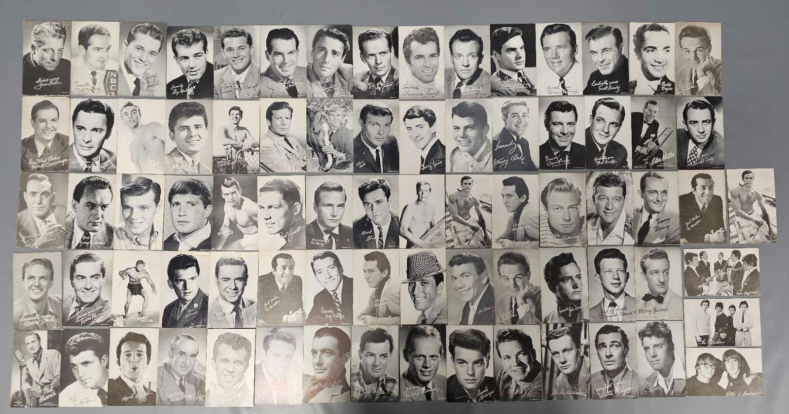 Seventy-seven arcade exhibit and post cards of actors and musicians (1 of 10)