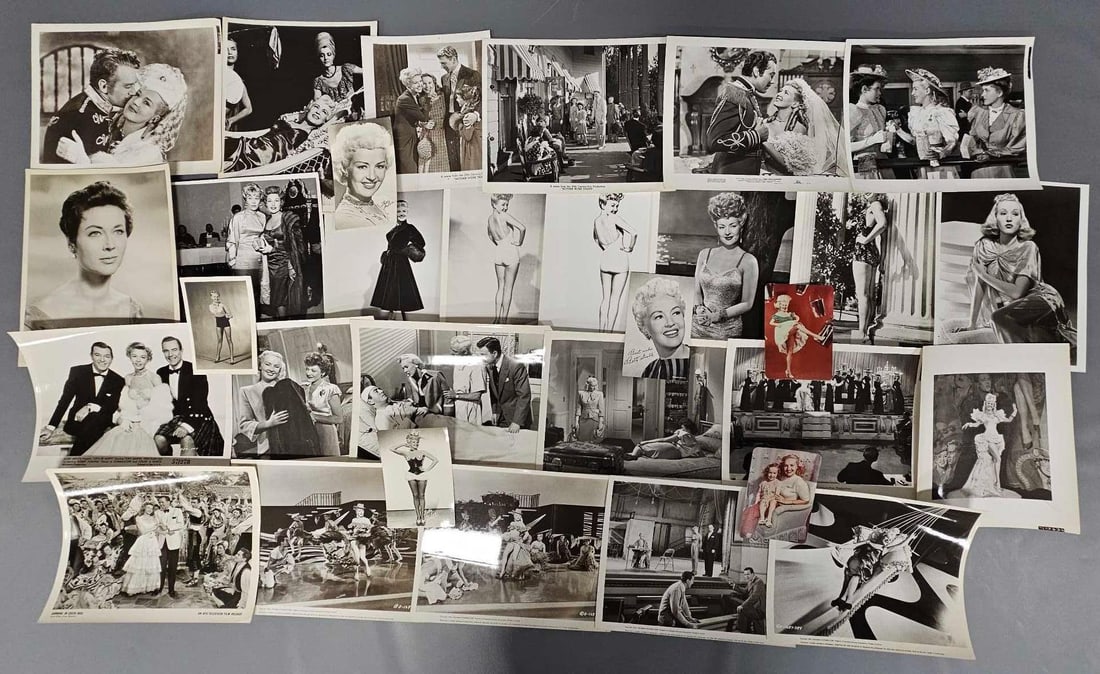 Great group of vintage Betty Grable and other Hollywood star promo photographs (1 of 11)