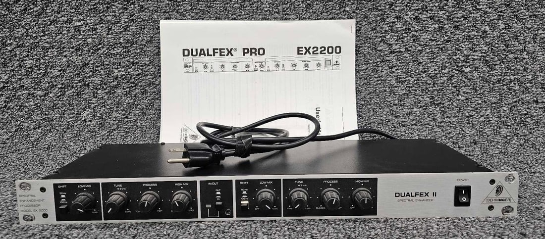 Behringer Dualflex Pro EX2200 rack mount sound enhancer (1 of 11)