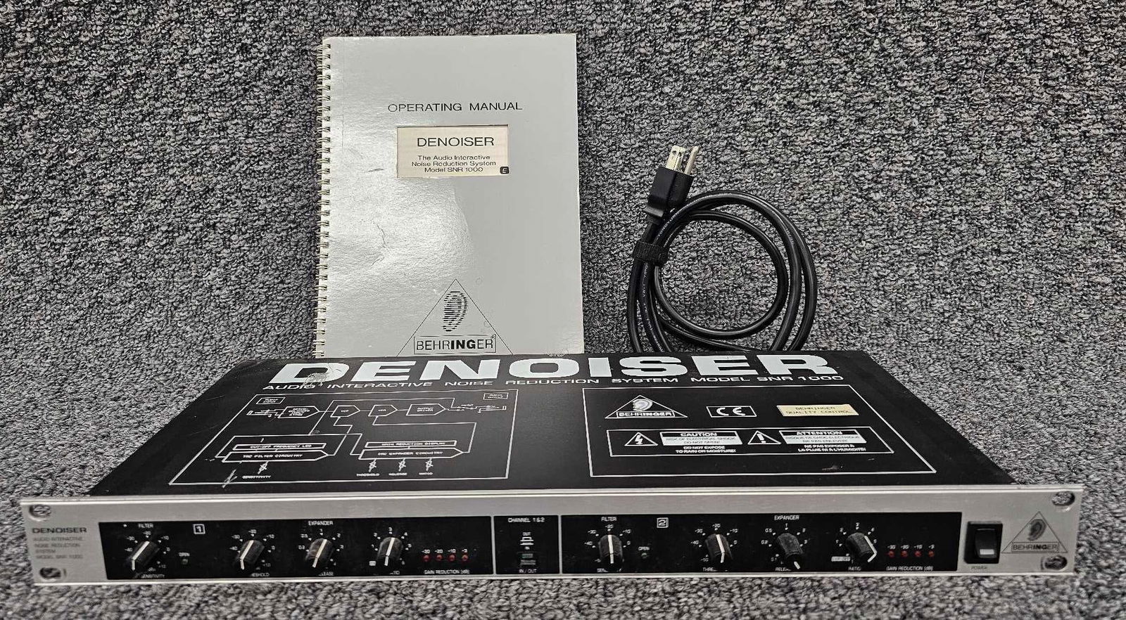 Behringer SNR 1000 rack mount denoiser (1 of 12)