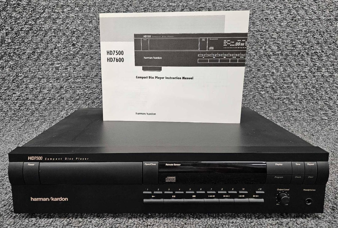 Harman Kardon HD7500 compact disc player (1 of 13)