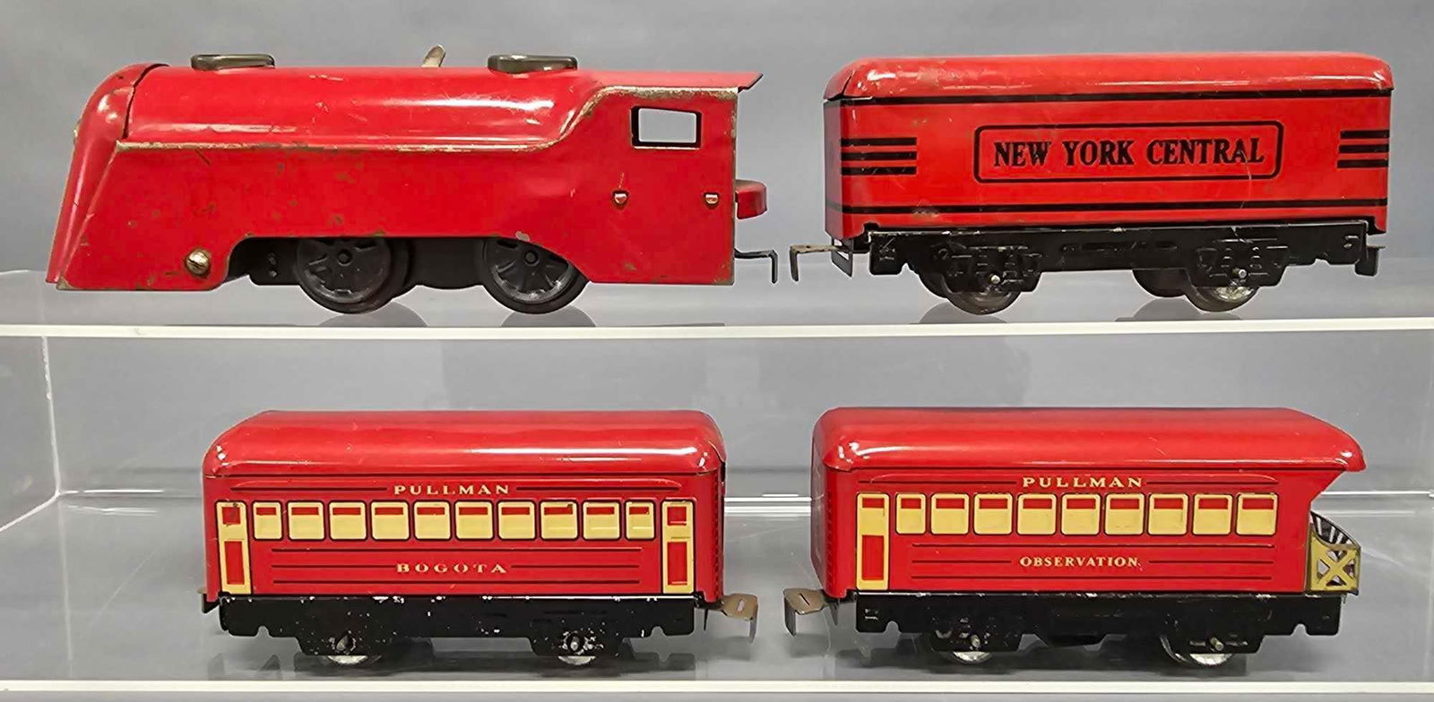 Marx O gauge red Commodore Vanderbilt with red tin lithographed passenger cars (1 of 7)