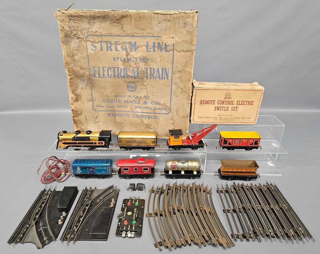 Boxed Marx O gauge streamline steam type freight electric train set (1 of 18)