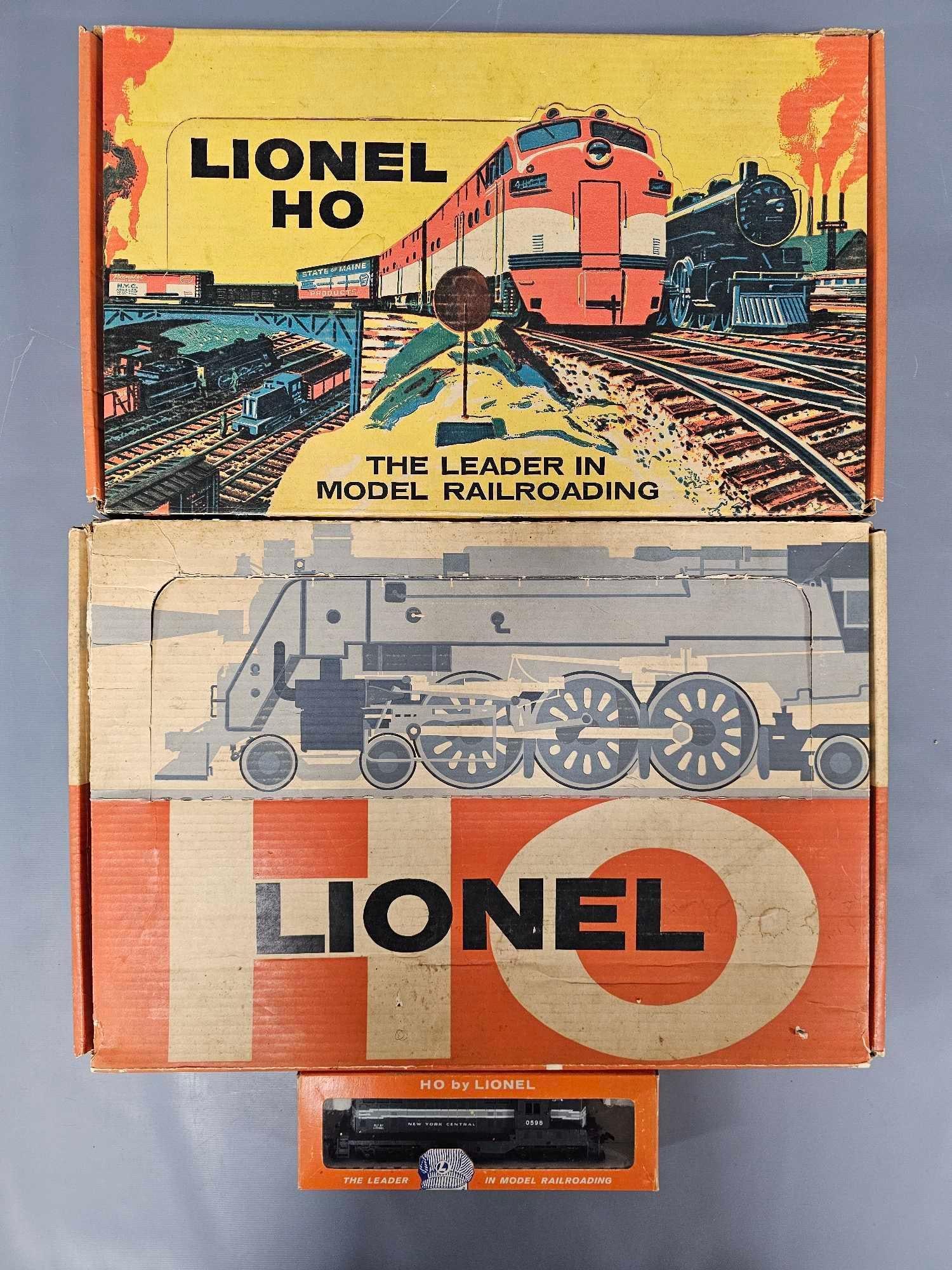 Two partial Lionel postwar HO freight sets with set boxes and many inner boxes (1 of 19)