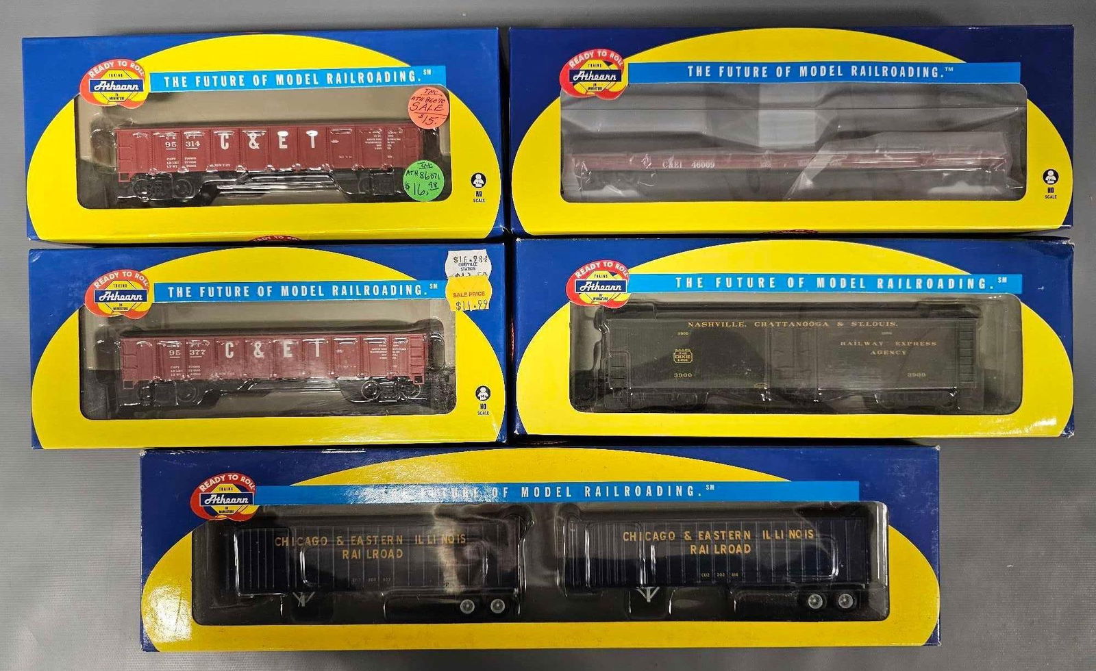 Five Athearn mostly Chicago & Eastern Illinois rolling stock in original boxes (1 of 9)