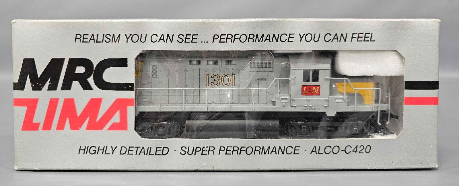 MRC Lima HO Louisville & Nashville Alco C420 diesel locomotive in original box PB-108 (1 of 10)