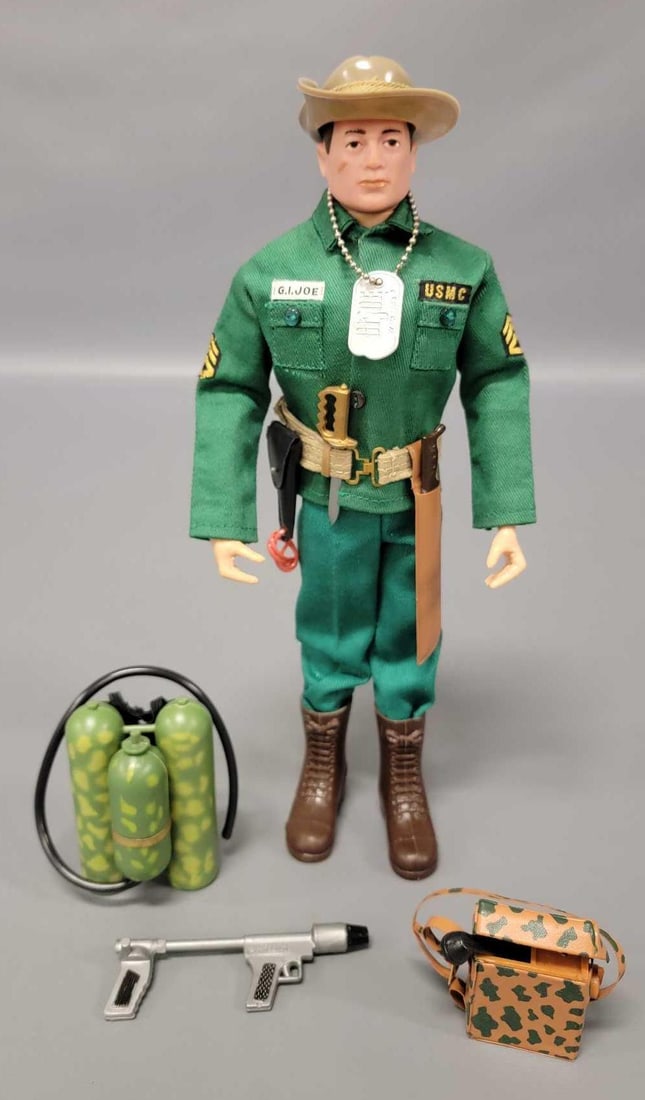 Hasbro GI Joe incomplete Jungle Fighter: Hasbro GI Joe incomplete Jungle Fighter, missing the M-16 rifle. Comes on a patent pending figure that has typical knee cracks and is in very good condition with great face and hair paint. The pants a