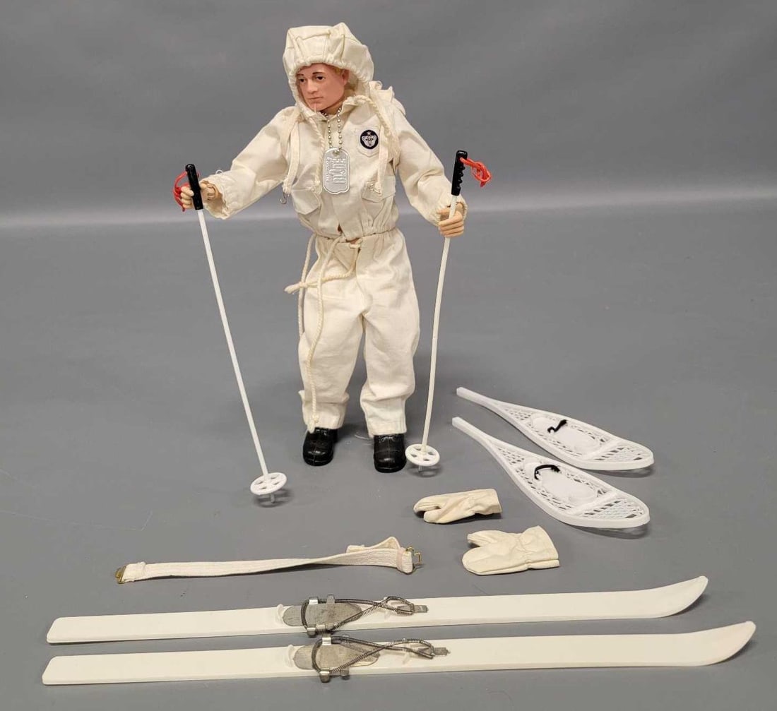 Hasbro GI Joe patent pending figure with Ski Patrol outfit: Hasbro GI Joe patent pending figure with Ski Patrol outfit, The figure is in very good to excellent condition with average face and hair paint with a very good to excellent Ski patrol outfit that is o