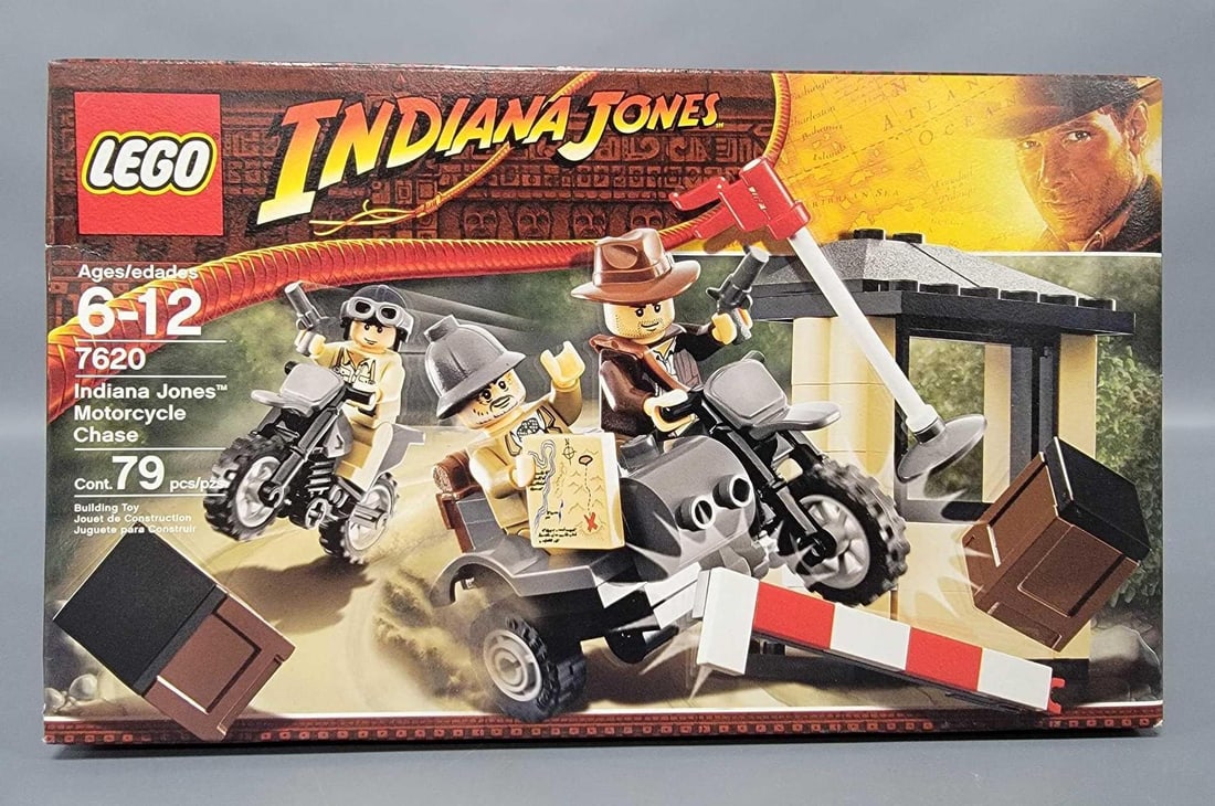 Factory sealed 2008 Lego Indiana Jones 7620 motorcycle chase: Factory sealed 2008 Lego Indiana Jones 7620 motorcycle chase. Set has never been opened and the box is in very good to excellent condition with only storage wear.