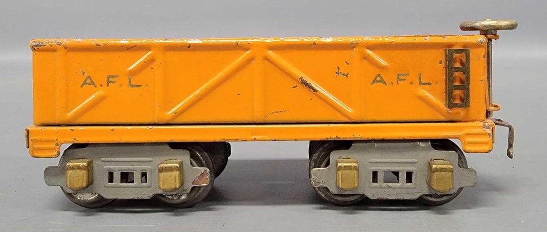 Scarce American Flyer prewar O orange 3015 gondola: Scarce American Flyer prewar O orange 3015 gondola, C6.