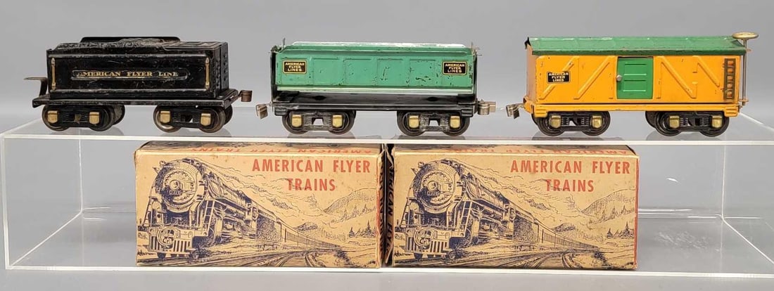 Three American Flyer Prewar O freight cars with original boxes (1 of 13)