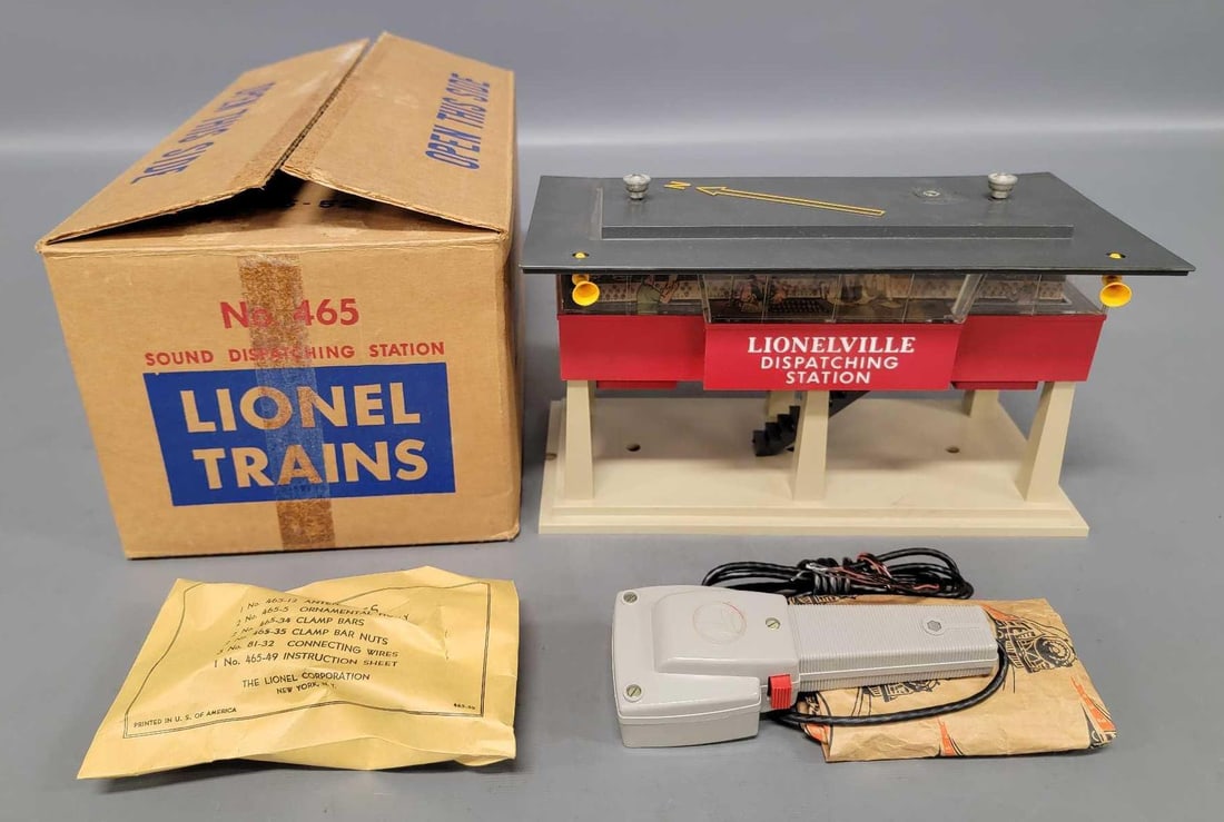Postwar Lionel 365 Sound Dispatching Station accessory in original box (1 of 15)