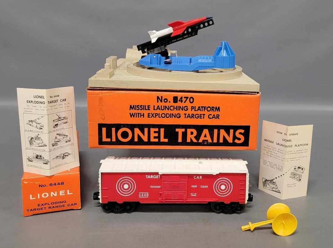 Mint Postwar Lionel 470 Missile Launching Platform with Exploding Target Car accessory in OB (1 of 15)