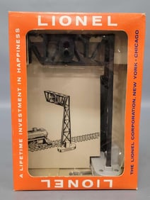 Postwar Lionel 452 Gantry Signal Bridge accessory in high grade original cellophane window box