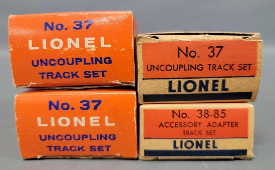 Four Postwar Lionel Super O accessories in original boxes (1 of 12)