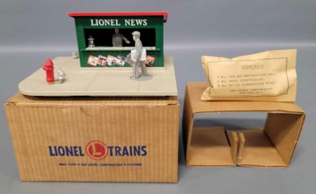 Unused Postwar Lionel 128 Animated Newsstand in original box