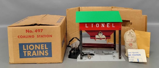 Postwar Lionel 497 Coaling Station accessory in original box with light green roof