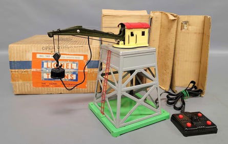 Postwar Lionel 165 Remote Control Magnetic Crane accessory in original box