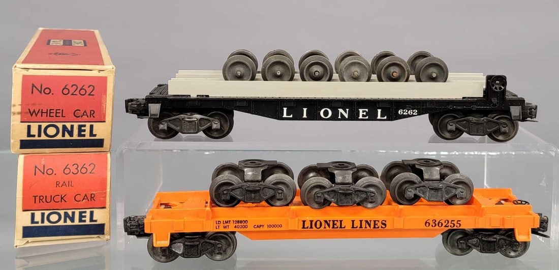 Unrun Lionel postwar 6362 and 6262 flat cars in original boxes (1 of 14)