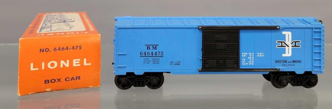 Unrun Lionel postwar type IV 6464-475 Boston & Maine box car in original box (1 of 7)