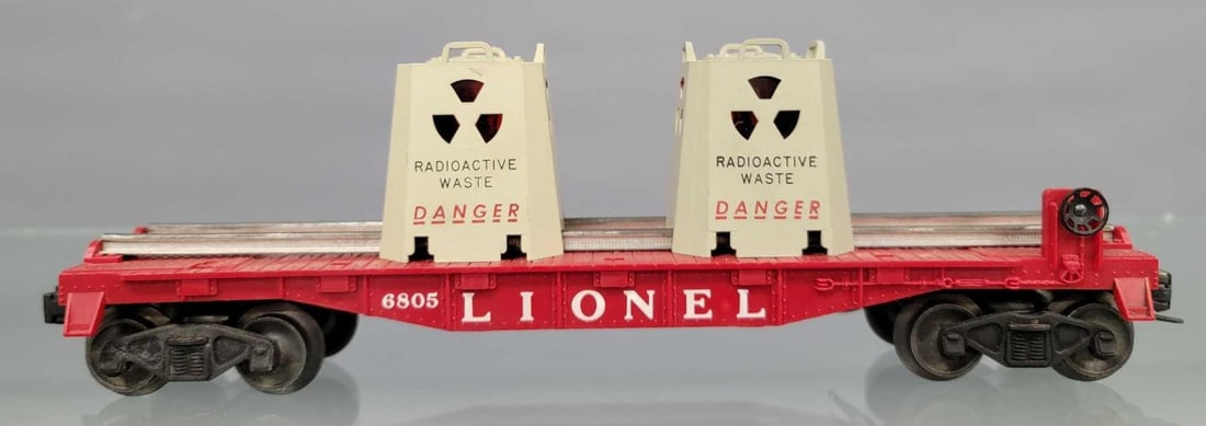 Lionel postwar 6805 atomic energy disposal car (1 of 6)