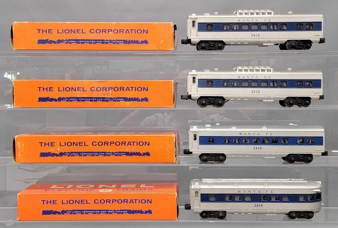 Four Lionel postwar blue striped Santa Fe passenger cars in original boxes 2412 2414 2416 (1 of 8)