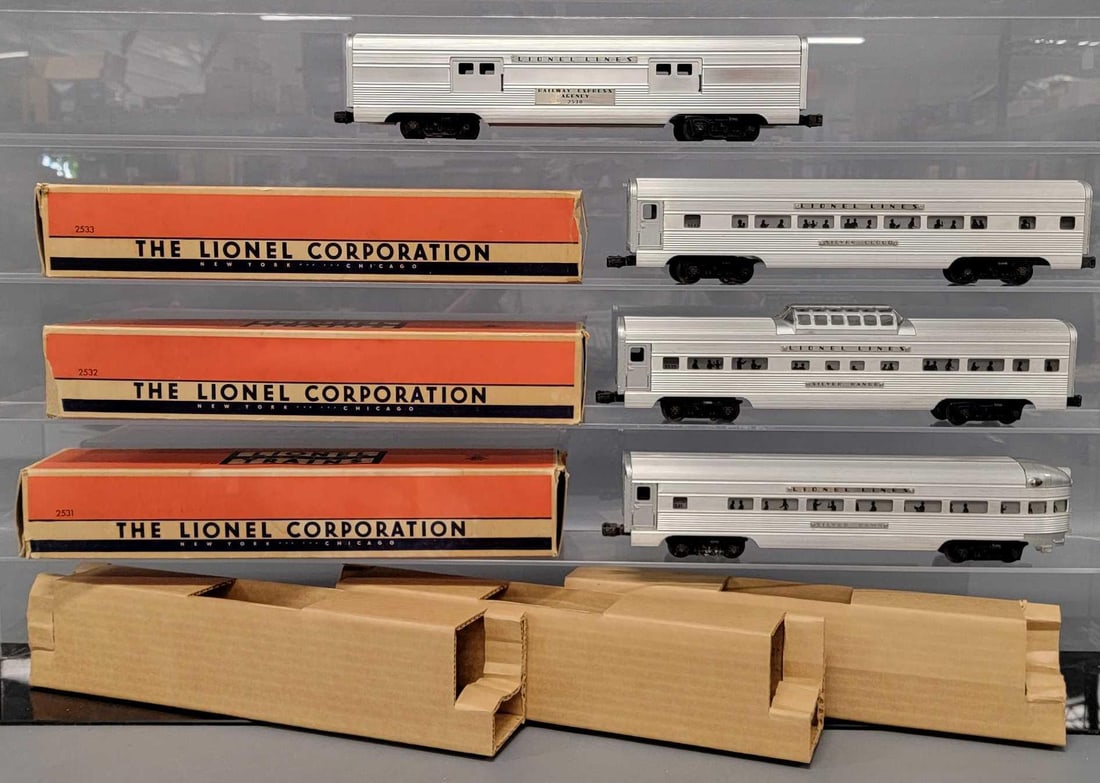 Lionel postwar matching extruded aluminum passenger cars with three original boxes (1 of 9)