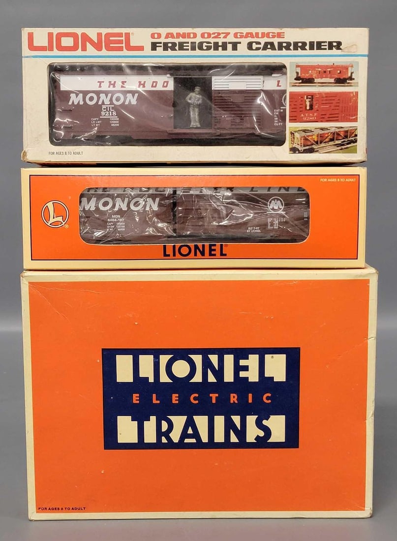 Three unrun Lionel O gauge Monon box cars in original boxes (1 of 3)