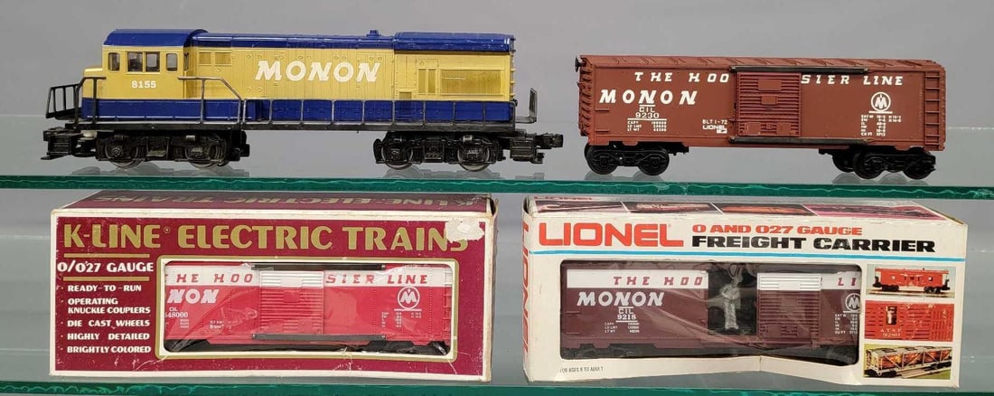 Lionel O gauge Monon diesel locomotive and mixed box cars (1 of 6)
