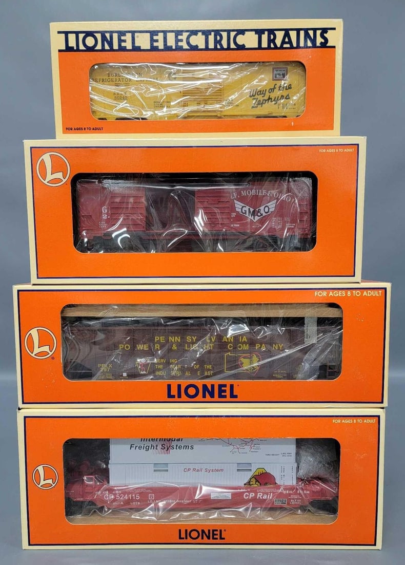 Four Lionel modern O LOTS freight cars in original boxes (1 of 4)