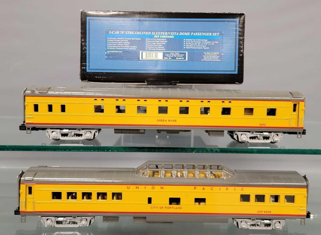 MTH Premier Dealer Appreciation Union Pacific streamlined passenger car set in original box (1 of 12)