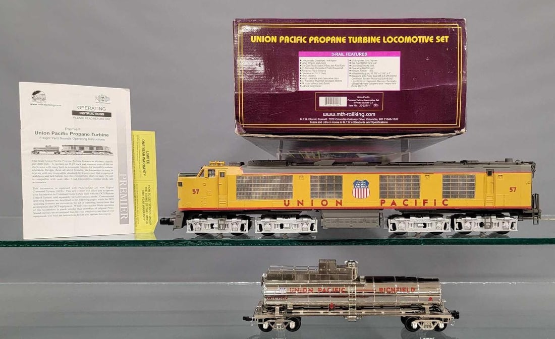 MTH Premier O gauge ppUnion Pacific propane turbine locomotive set in original box 20-2261-1 (1 of 11)