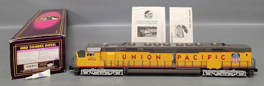 MTH Premier O gauge Union Pacific EMD DD40AX diesel locomotive in original box 20-2178-1 #6922 (1 of 11)