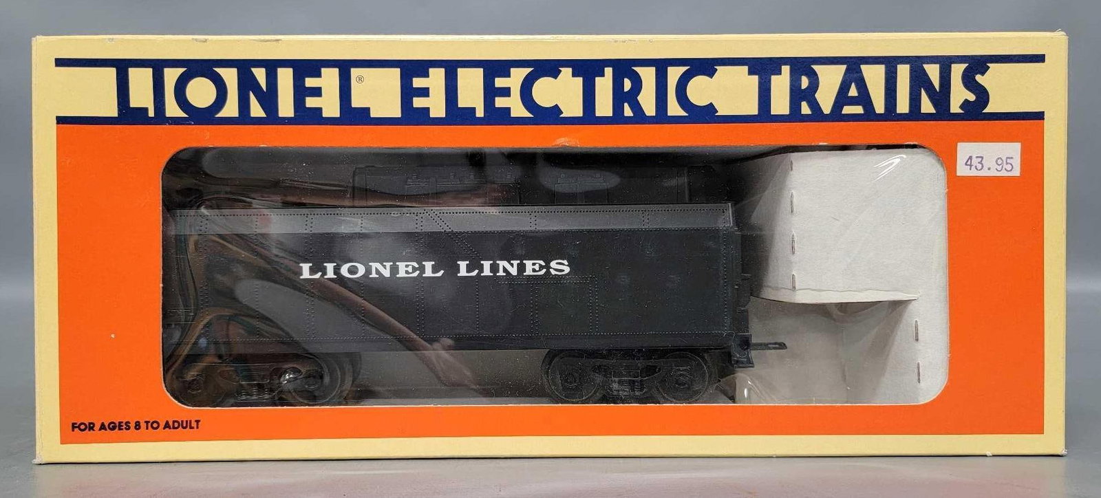 Lionel modern era O 16673 Lionel Lines steam tender in original box: Lionel modern era O 16673 Lionel Lines steam tender in original box, C9-10 in an excellent original box.