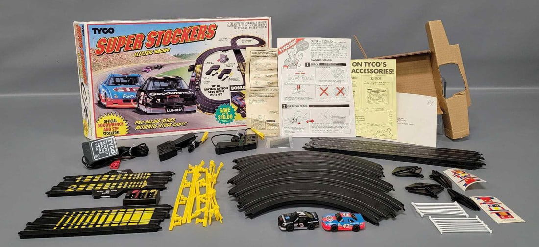 Tyco Super Stockers Electric Racing Slot Car Set