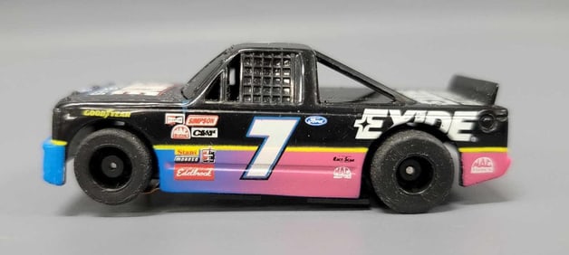 Tyco #7 Exide NASCAR HO Slot Car
