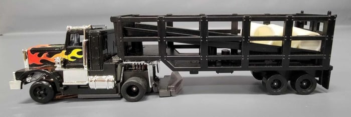 Prototype Tyco US 1 Trucking trailer with black Peterbilt tractor