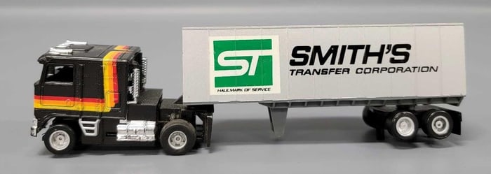 Tyco US 1 Trucking COE semi tractor slot car with Smith's Transfer trailer