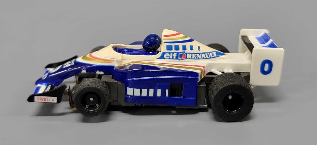 Tyco HO Williams Renault Slot Car: Tyco HO Williams Renault Slot Car in excellent to near mint condition on an unrun chassis. This has been tested with a 9 volt battery and runs perfectly.