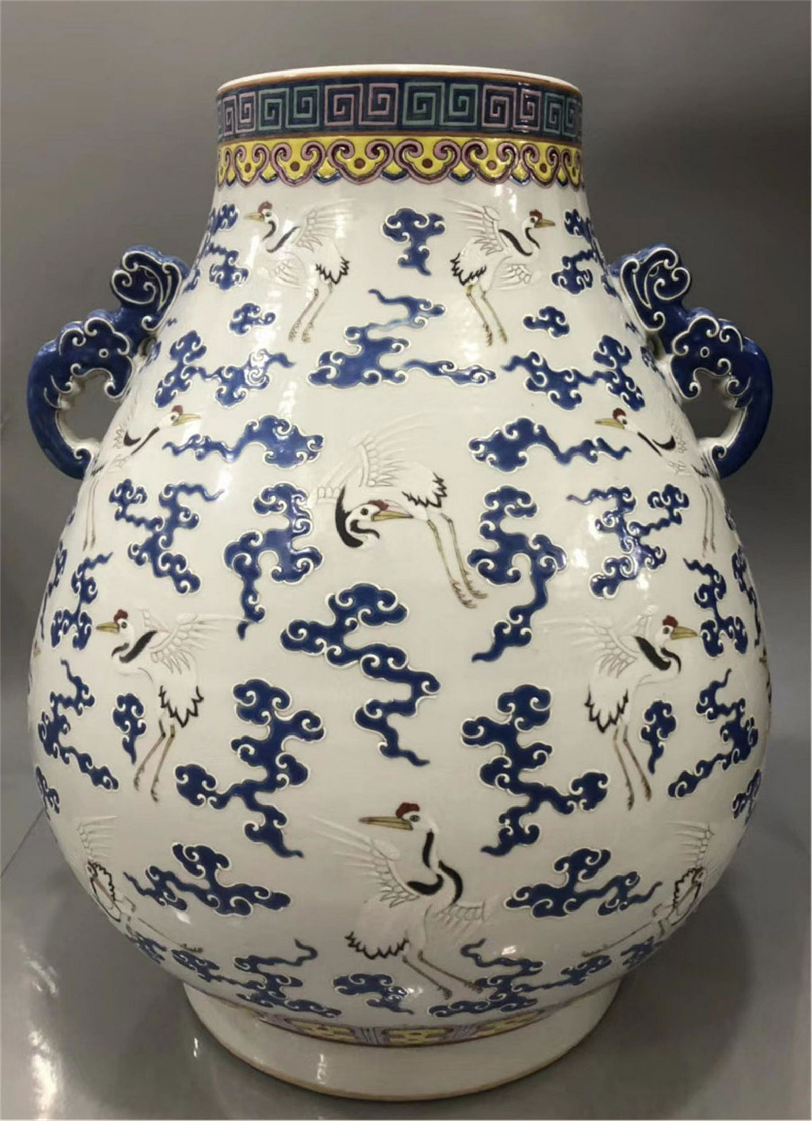 A Blue and White Jar of Qing Dynasty (1 of 6)
