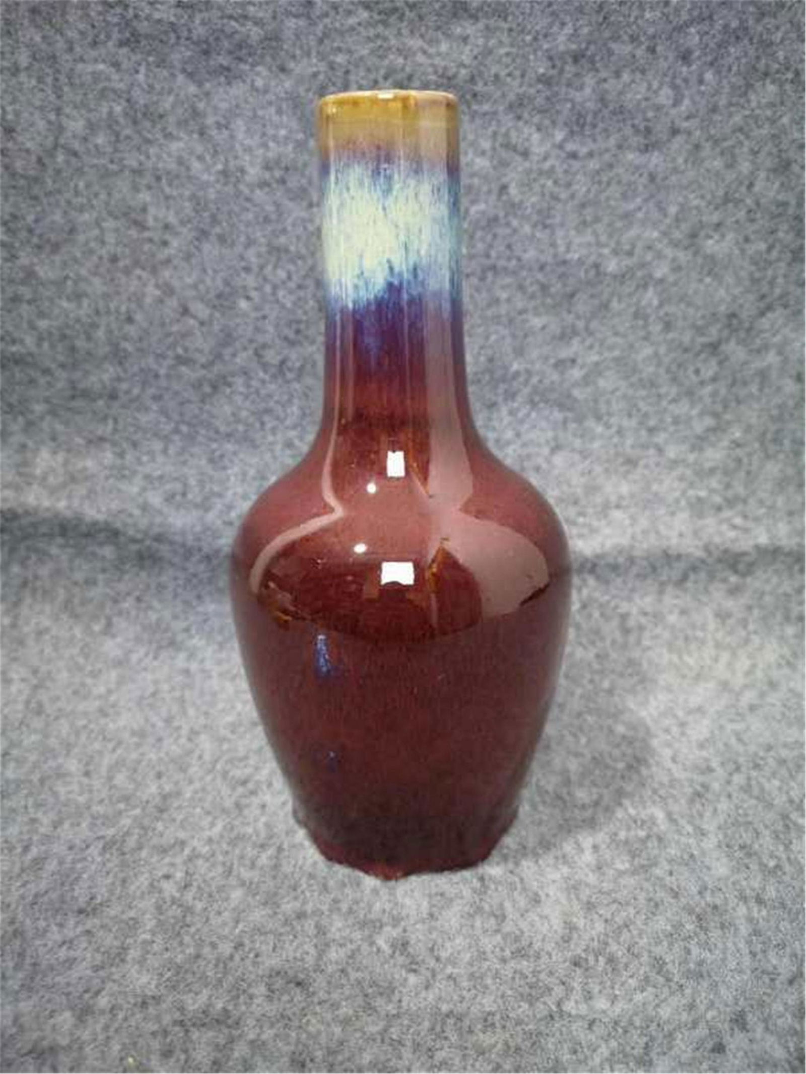A Flambe Glazed Vase of Qing Dynasty (1 of 7)