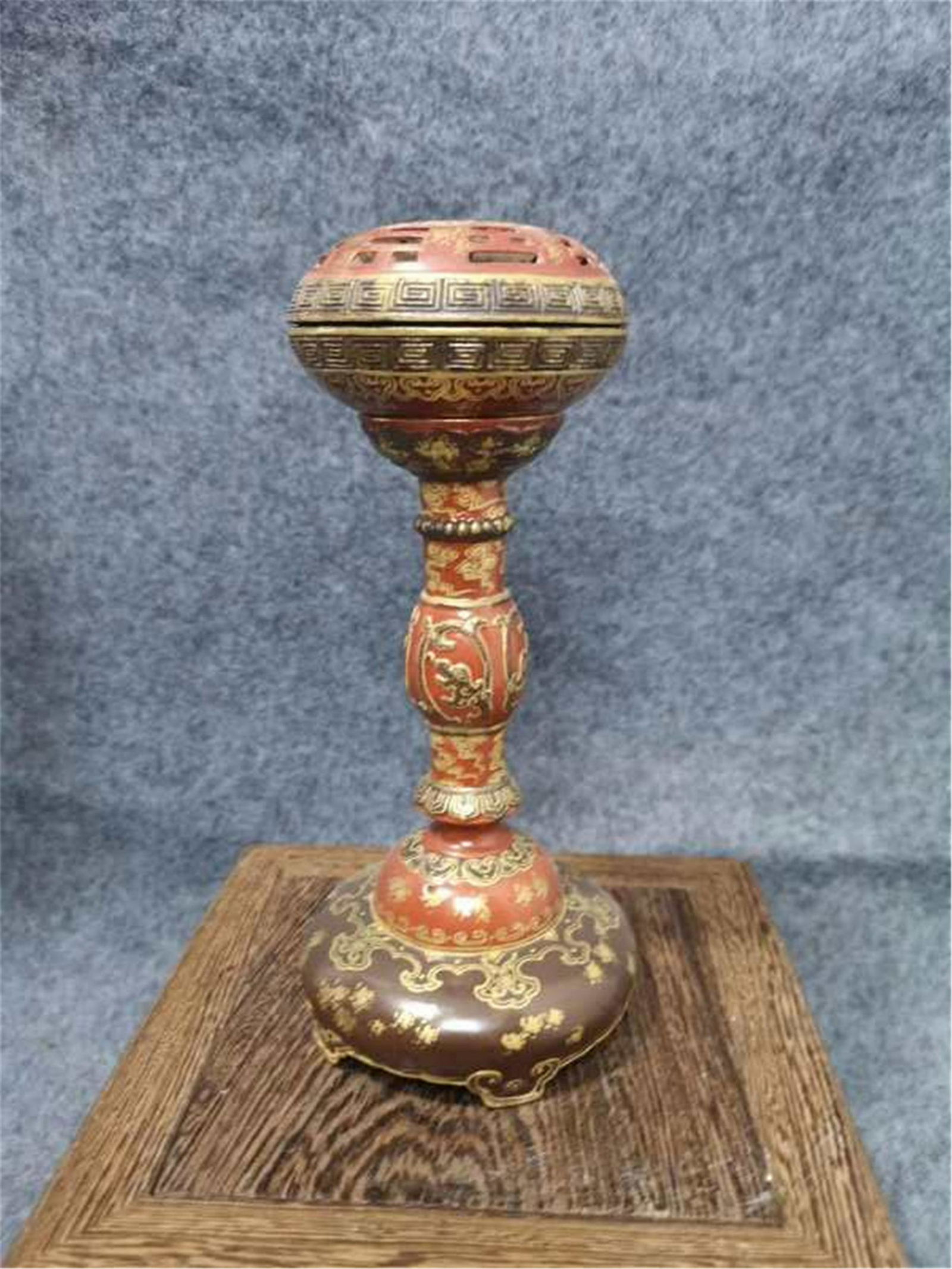 A Famille Rose Hat Stand of Qing Dynasty (1 of 5)