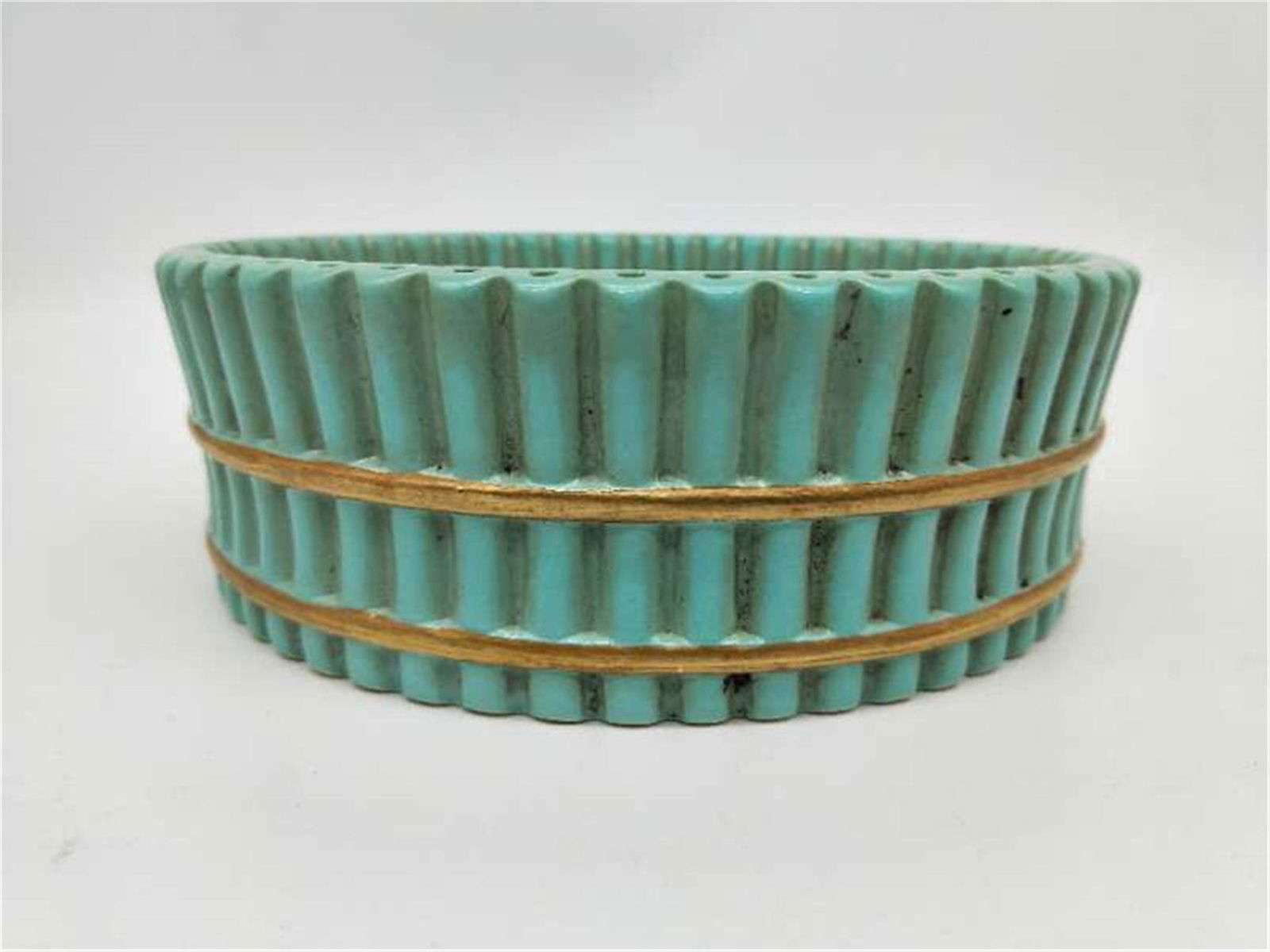 A Turquoise Green Glazed Washer of Qing Dynasty (1 of 4)