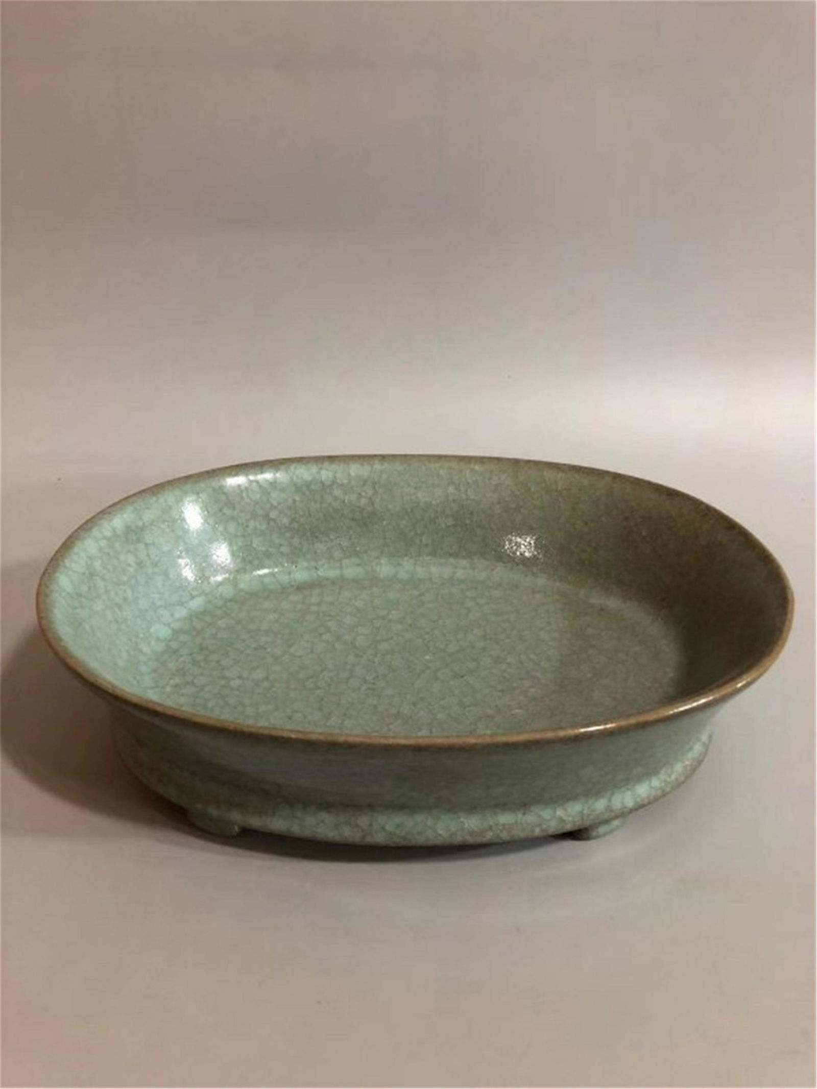 A Ge-type Narcissus Bowl Qing Dynasty (1 of 5)