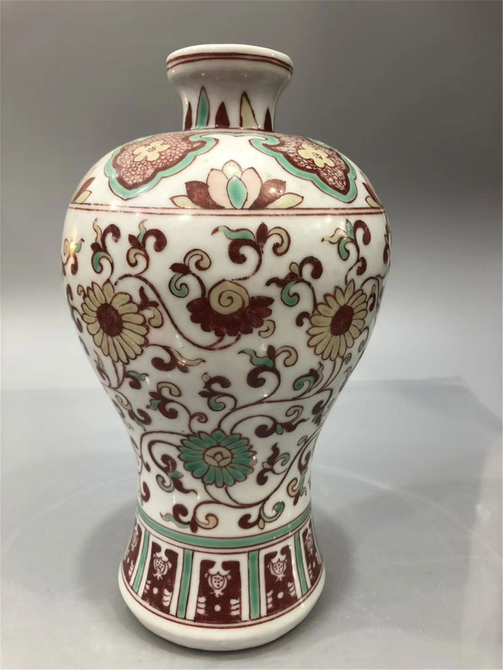 A Red and Green Glazed Plum Vase Ming Dynasty (1 of 7)